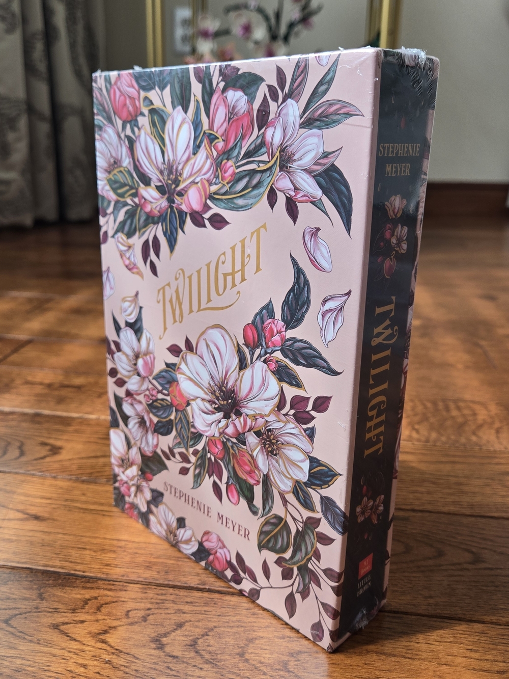 Twilight by Stephenie Meyer - 20th Anniversary Collector's Edition, Hardcover